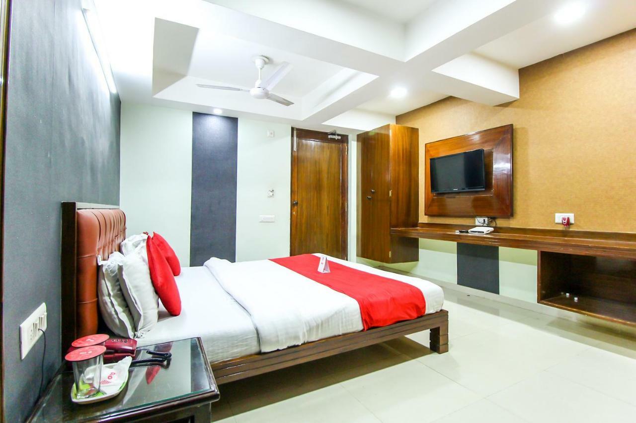 Hotel Seven Ahmedabad Extérieur photo